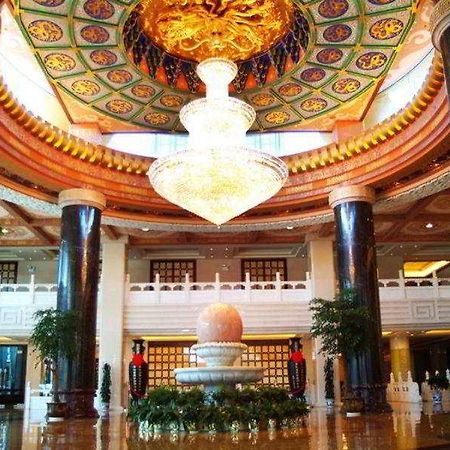 Отель International Лицзян Экстерьер фото